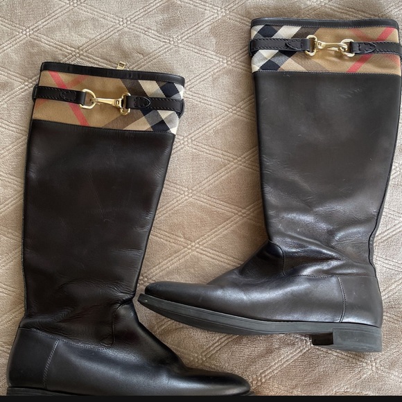 Burberry Riding Boots size 7US - Picture 4 of 5